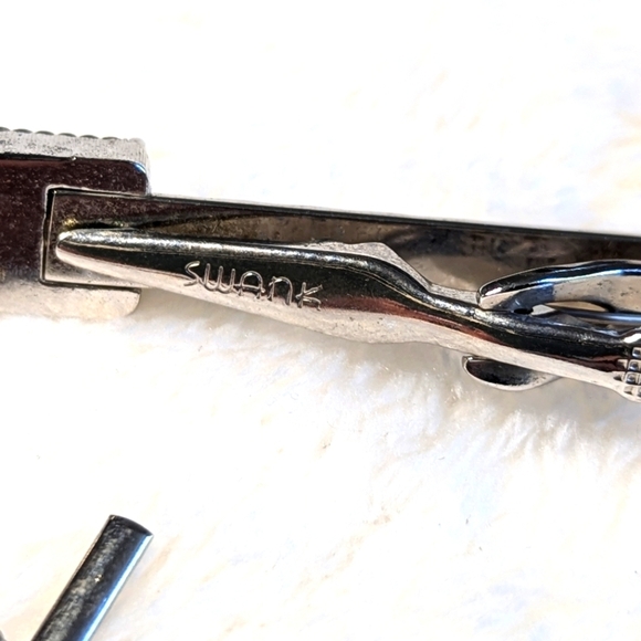 Vintage Silvertone Tie Clips Qty (2) - 1 is SWANK - Picture 4 of 4